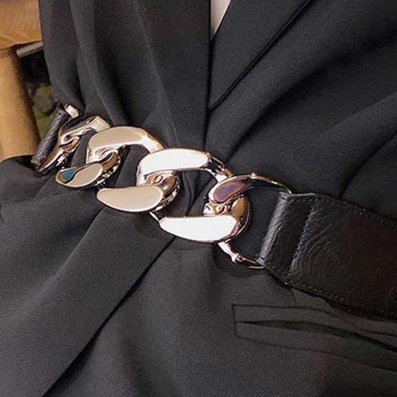 Luxe Vegan Leather Chain Snap Button Belt - Picture 2 of 6